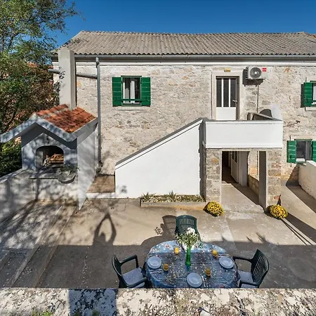 Nada - Peaceful Holiday home